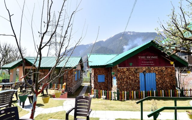 OYO 13348 Home Exotic 2BHK Naggar Road