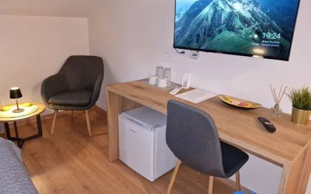 Apartmani i sobe PARK