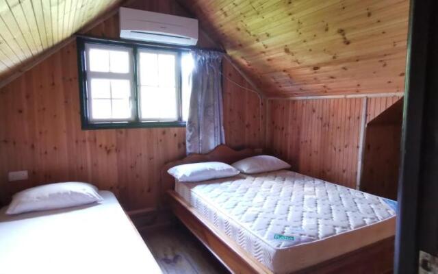 CHEZ MARVA Grande Villa Corossol 3 à 12 personnes