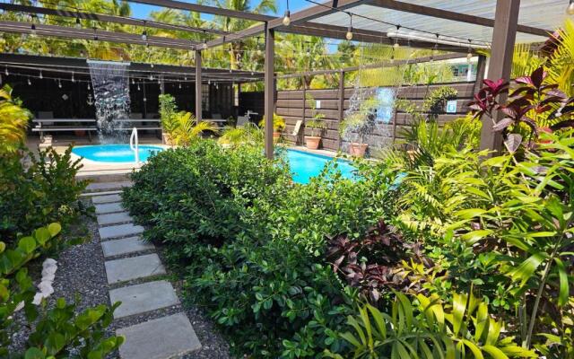 Discovery Beach Apartments