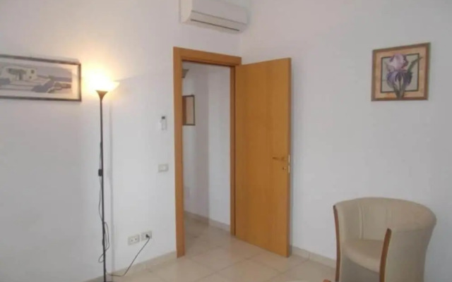 Cozy Retreat Near Baia Verde Beaches