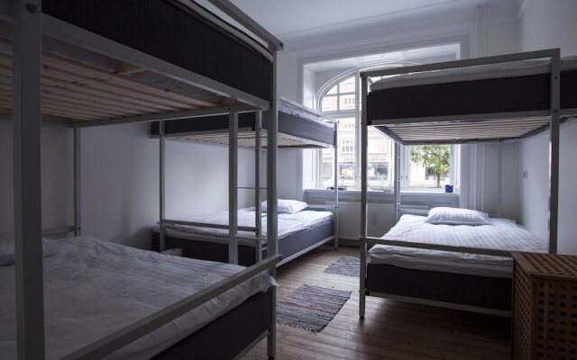 SimpleBed Hostel