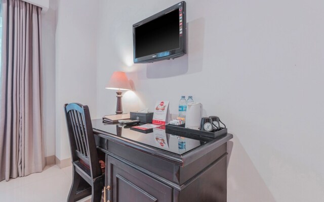 Sriwijaya Hotel by OYO Rooms
