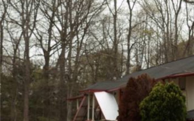 Fernwood Motel