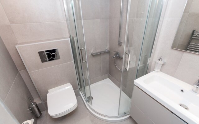 The Saint Stephen s Gardens Mansion VII