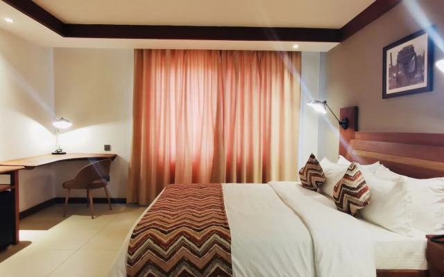 Отель Kampala Nile Resort