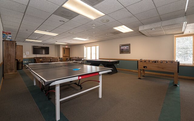 Iron Horse C5083 Studio Bedroom Condo by RedAwning