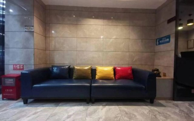 Zhongshan Jiating Apartment (Mingzhu Station Wangyu Road Branch)