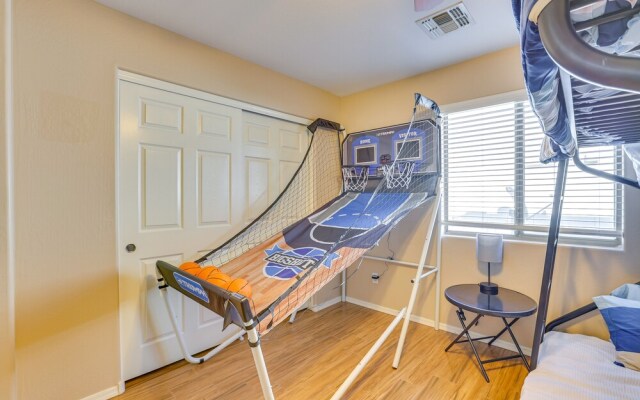 Sunny Surprise Home: Heated Outdoor Pool, Hot Tub!