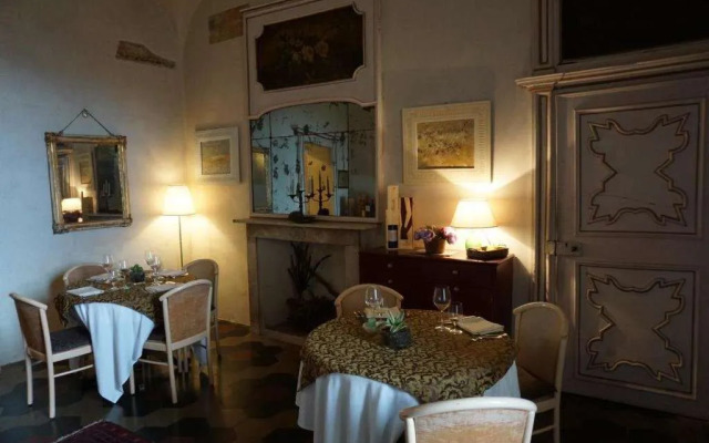 Relais dell'osso. La Loggia
