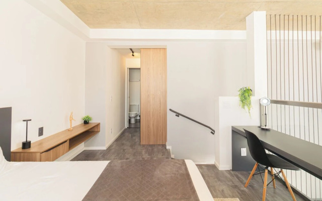 Duplex com piscina e academia