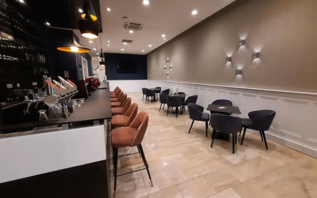 D50 Hotel