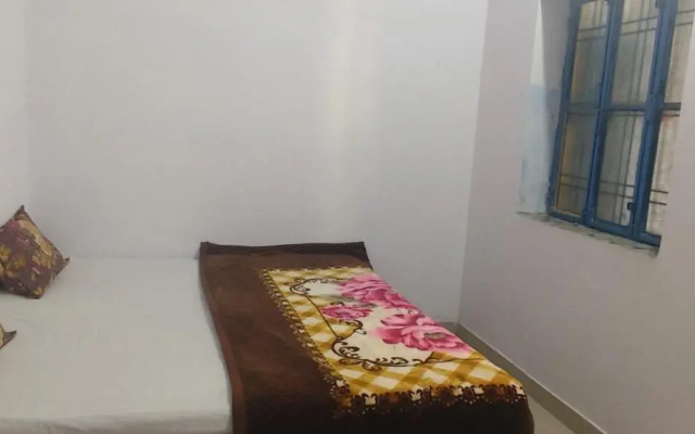 One Light Hostel