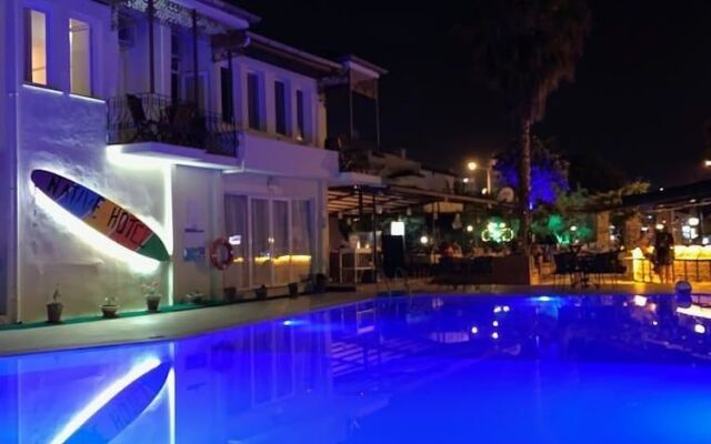 Ünlü Hotel