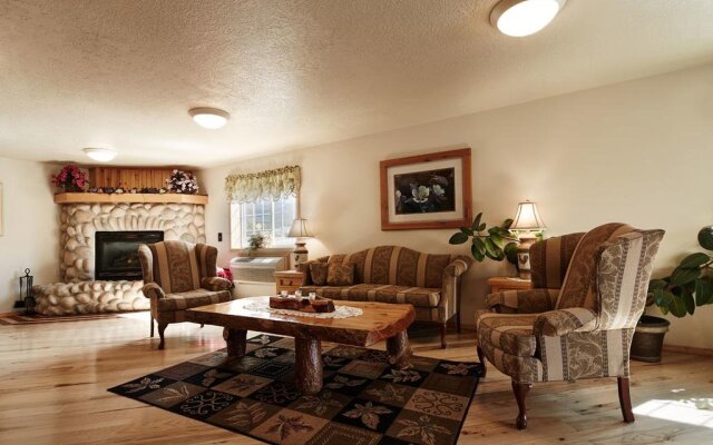 Columbine Inn and Suites
