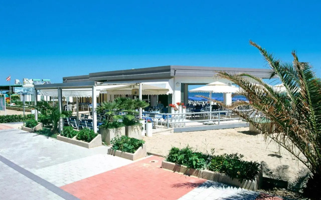 Residence Clipper