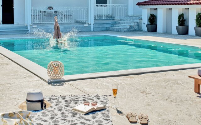 Aigli Villa