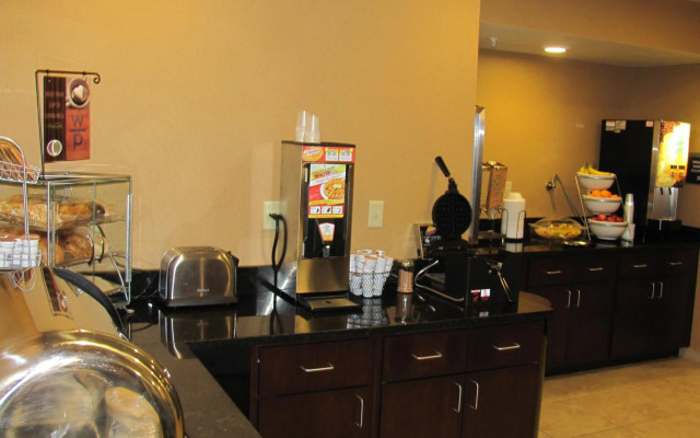 Cobblestone Inn & Suites - Ambridge
