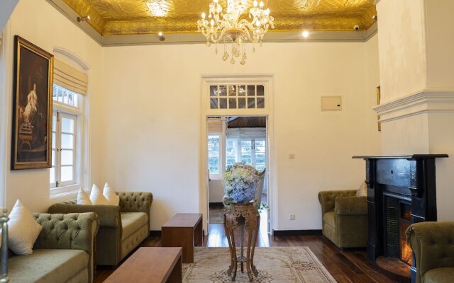 The Clovelly Bungalow