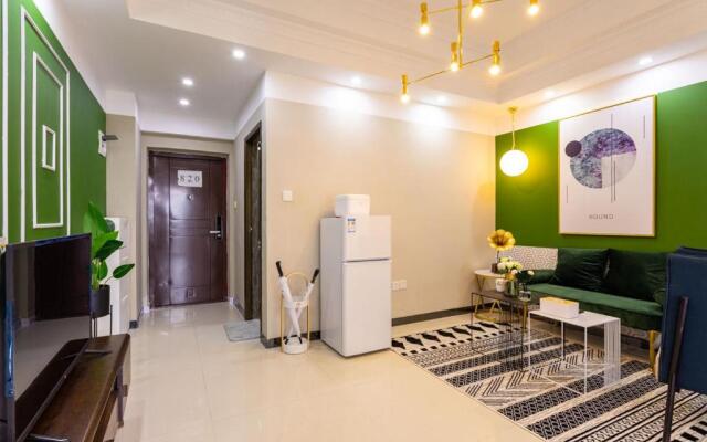 Wuhan Hongshan·Guanggu Square· Locals Apartment 00157650