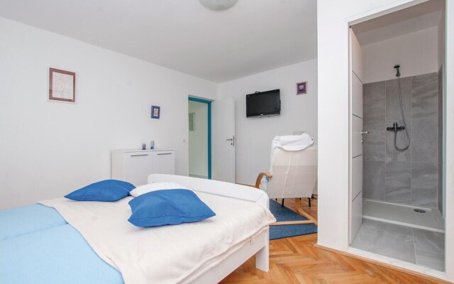 Beautiful Home in Vodice With Wifi and 3 Bedrooms
