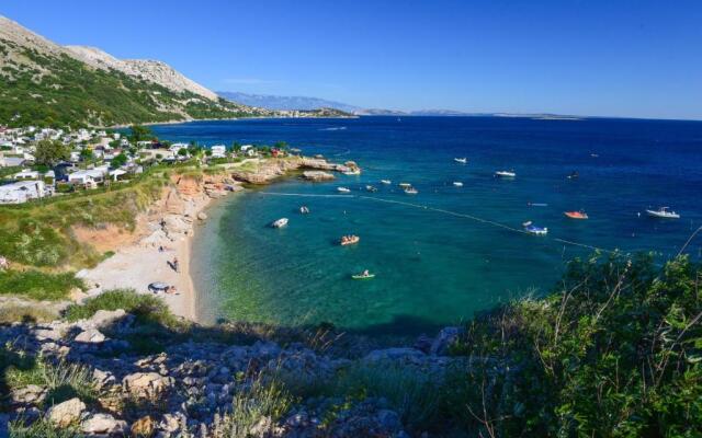 Romeo & Juliet Apartment