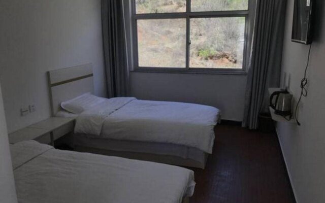 Pingshun Fuya Fengqing Hotel