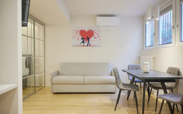 Milan Retreats City life