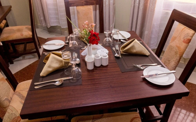 Maxland Hotel Juja