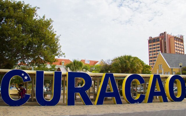 Clarion Hotel & Suites Curacao