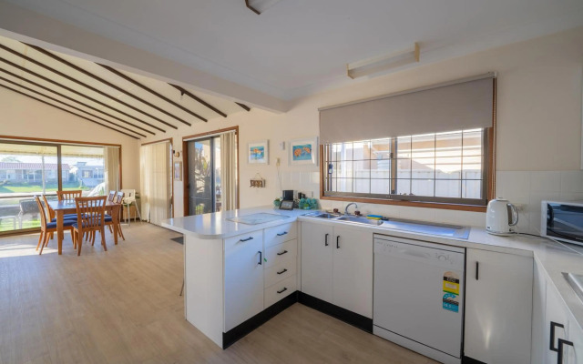 29a Ballina Crescent, Port Macquarie