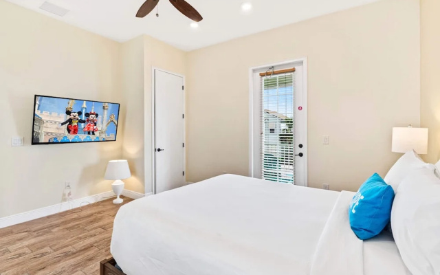 3000 Latitude Lane