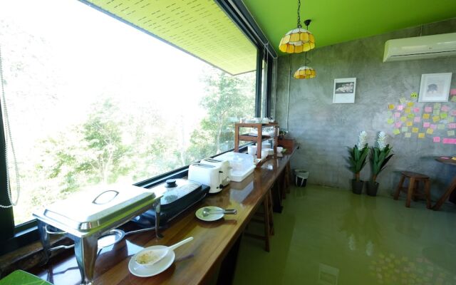 Barefeet Heaven Hill Naturist Resort