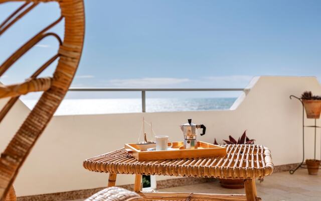 Pleasant Holiday Home in Donnalucata near Spiaggia Micenci