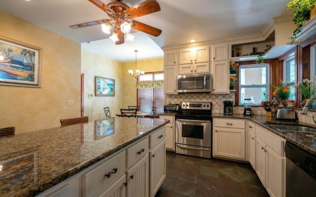 Casa de Mediterranean Home
