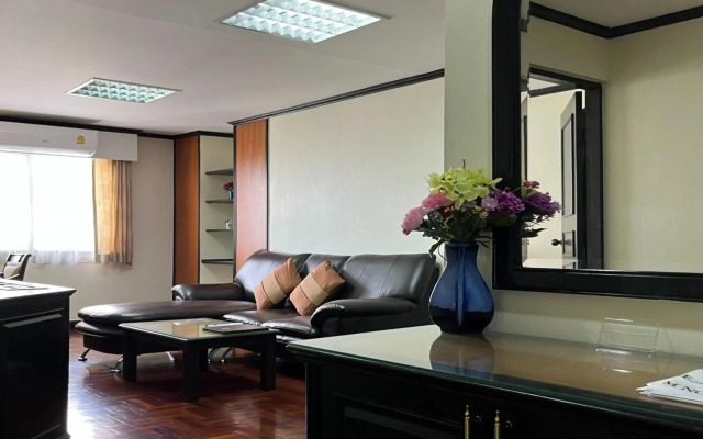 Yellow Ribbon Hills, Boutique Suites