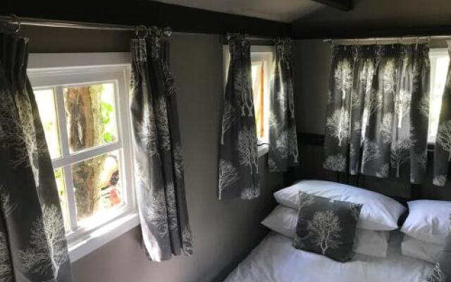 Fairwood Lakes Holiday Park