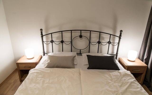 Acco Apartments