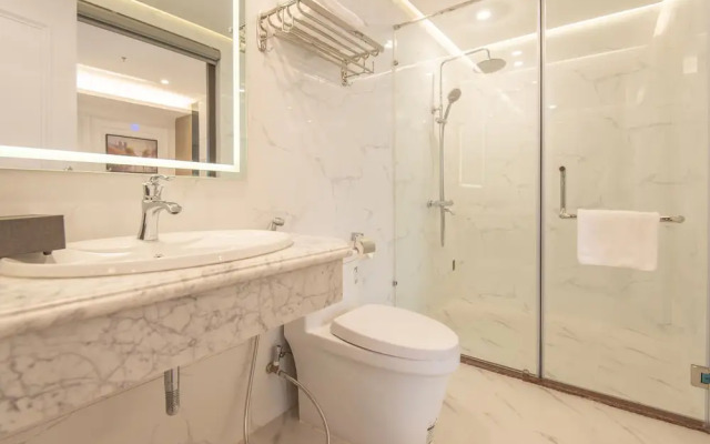 Reyna Luxury Hotel