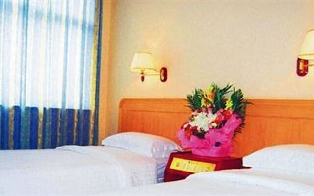 Thank Inn Chain Hotel Pingdingshan Weidong District Jianshe Road Trade Plaza