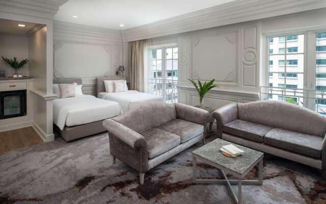 Kingston Suites 