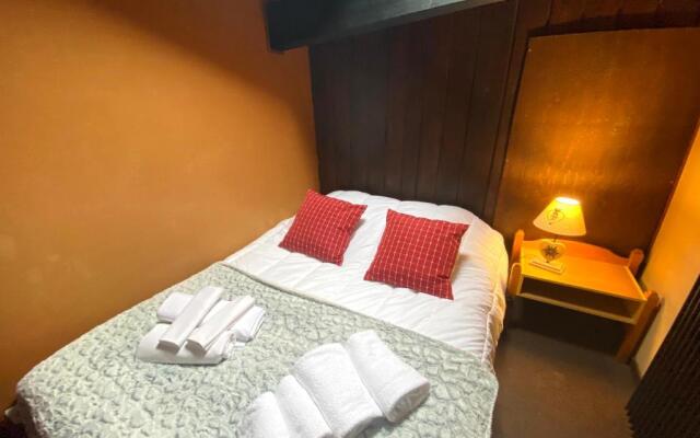 LA POMME DE PIN 1 Appartement avec terrasse