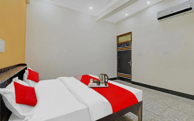 Oyo Flagship 70327 Hotel Manu Grand