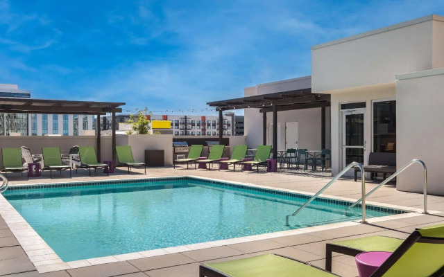 Tru By Hilton Phoenix Midtown