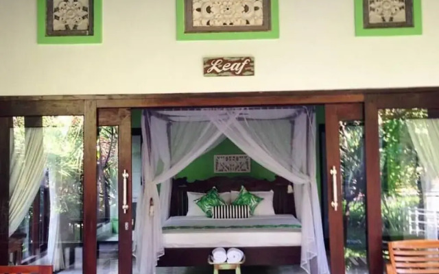 Kirana Homestay - Leaf Bungalow