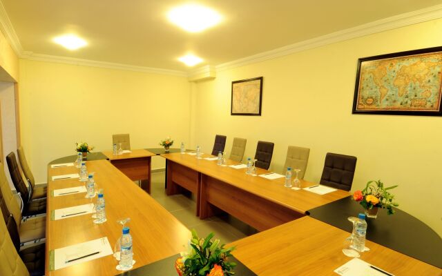 Aparthotel Les Oliviers Suites & Spa