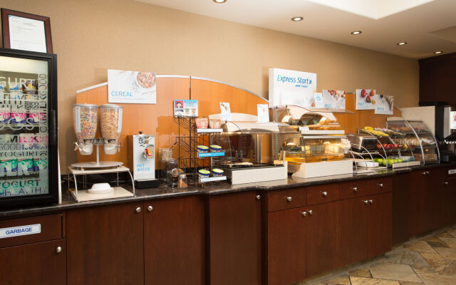 Holiday Inn Express Hotel & Suites WHITECOURT by IHG