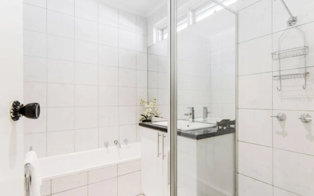 Boutique Stays - Brighton Rose