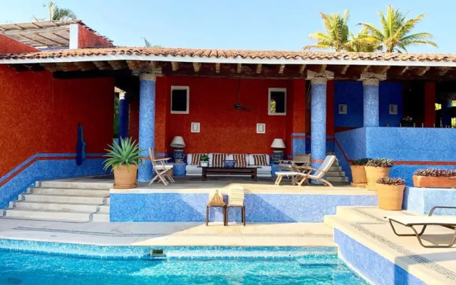 Lujosa Casa de 4 Recámaras con Alberca