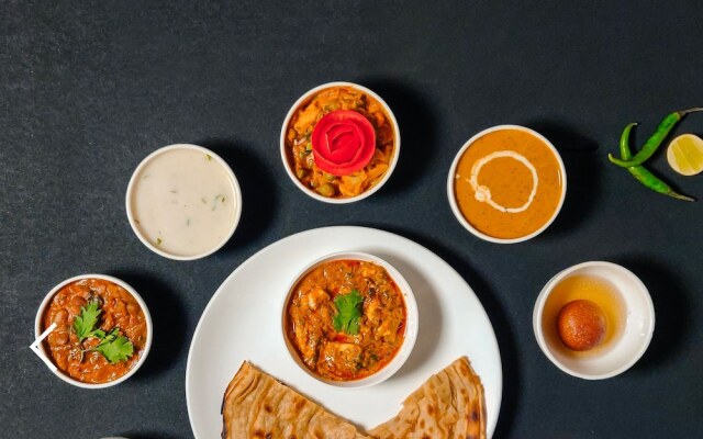 OYO 9562 Hotel Upasana Palace